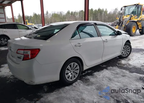 2012 Toyota Camry Le z USA, uszkodzony, nr VIN 4T1BF1FK1CU532968